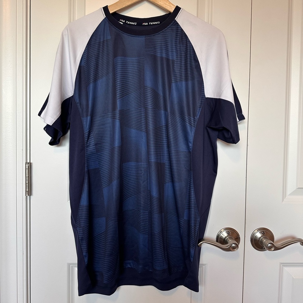 Fila Navy Tennis T-shirt, performance fabric, barely worn, men’s size L